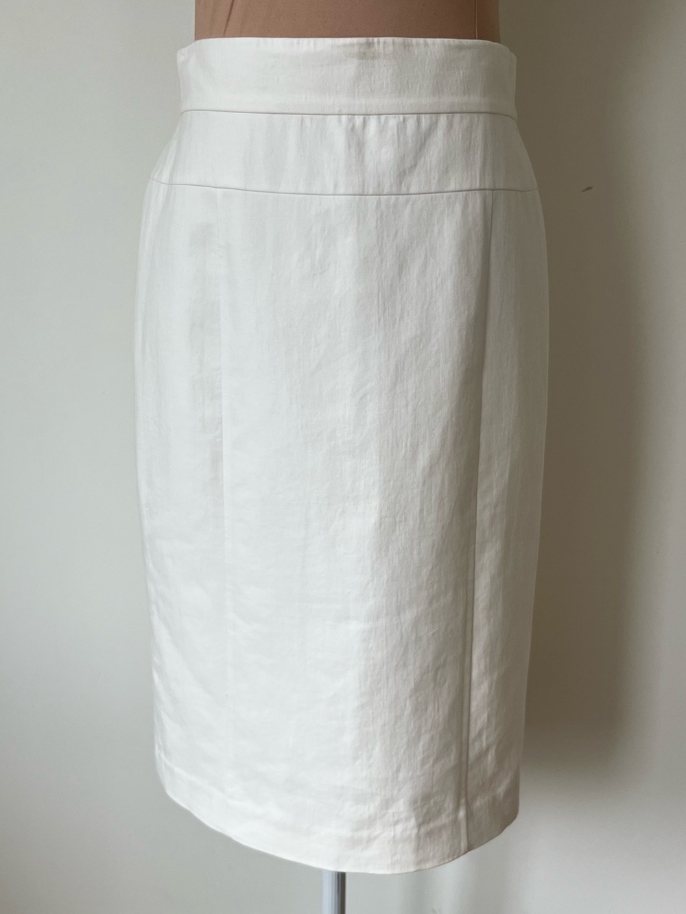 AKRIS Straight Knee Length High Waister Off White Pencil Skirt Size 8